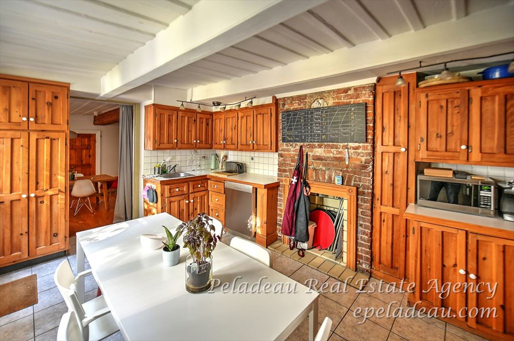 Property detail located at 9 Rue Hébert Peladeau Real Estate Agency
