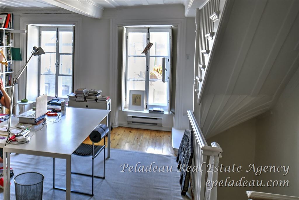 Property detail located at 9 Rue Hébert Peladeau Real Estate Agency