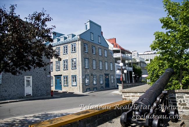35 Rue des Remparts #4
