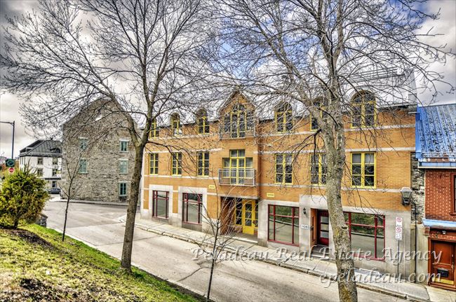 1100 Rue St-Vallier E.