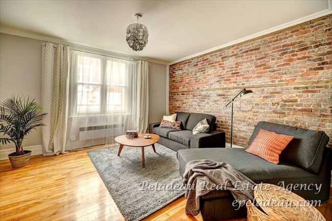 18 Rue Monseigneur-De Laval #2