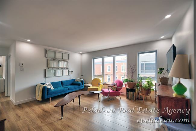 248 4e Avenue #301