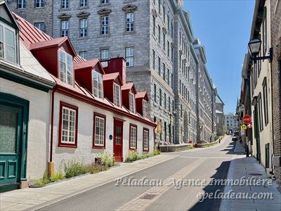 15 Rue Ste-Famille