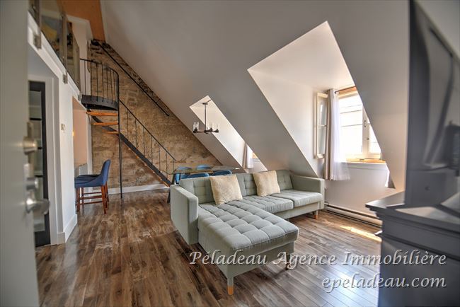 355 Rue St-Paul #310