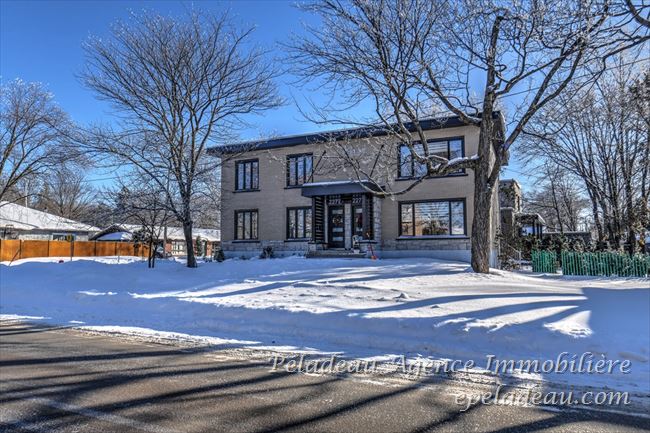 2277 Rue Marie-Victorin